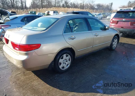 2005 Honda Accord 2.4 Lx z USA, uszkodzony, nr VIN 1HGCM56415A128467